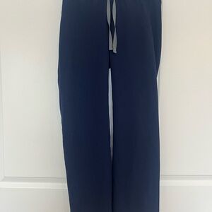 Figs women's navy scrub pants